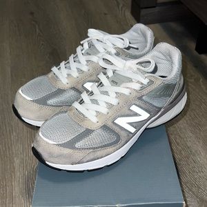 New Balance 990v5
